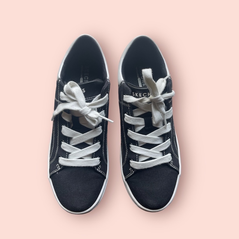 Women’s black and white sketchers